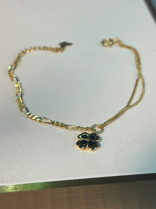 Mini Flower Sparkly Bracelet